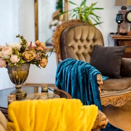 Oldhouse - Old Town Apartman *