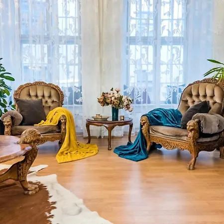 Oldhouse - Old Town Apartment *