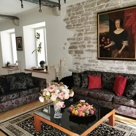 Oldhouse - Old Town Apartment Tallinn