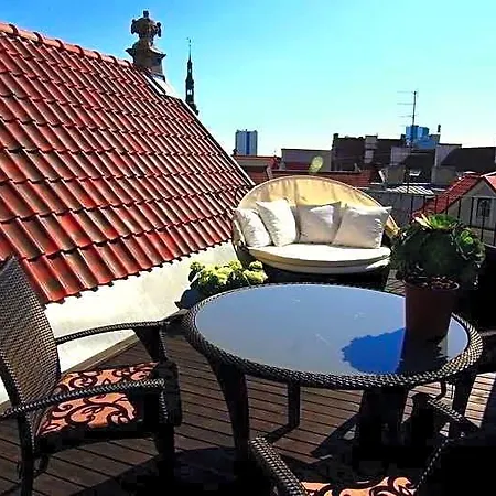 Oldhouse - Old Town Apartment