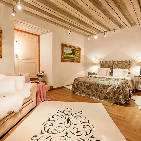 Oldhouse - Old Town Apartment Tallinn