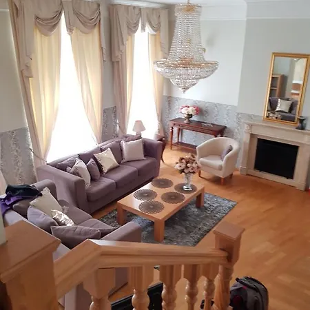 Oldhouse - Old Town Apartman *