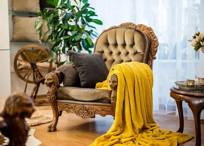 Oldhouse - Old Town *