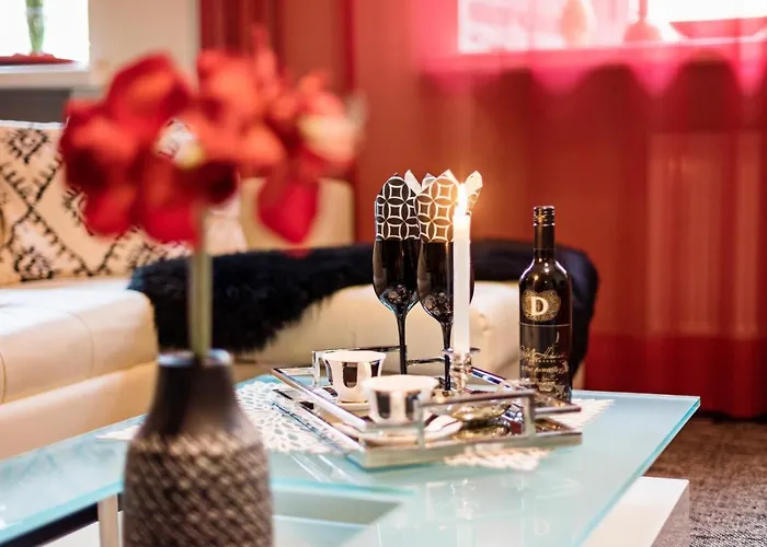 Oldhouse - Old Town *